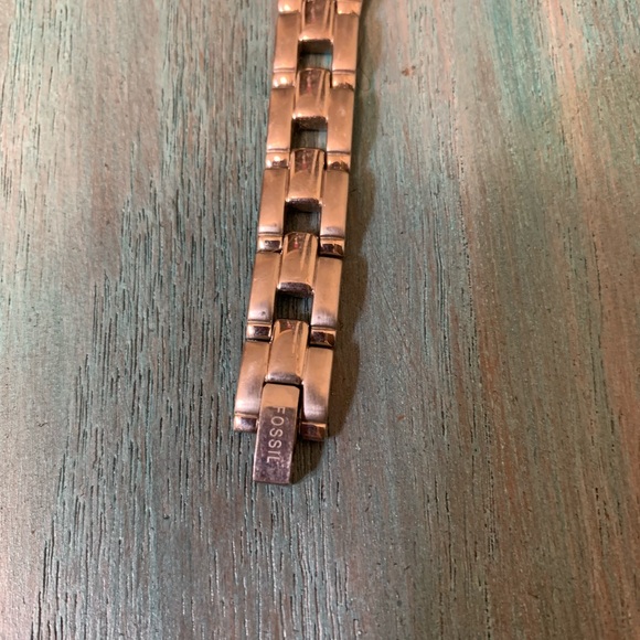Ladies Fossil watch - Picture 3 of 3